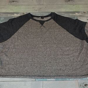 Billabong Shirt/Top sz Medium